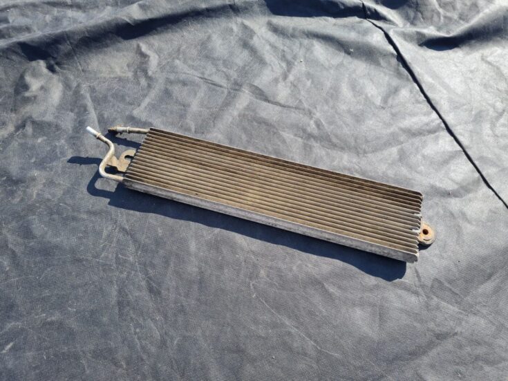 Degvielas dzēsēšanas radiators priekš VW PASSAT B6 2006 ANGL. UNIVERSAL