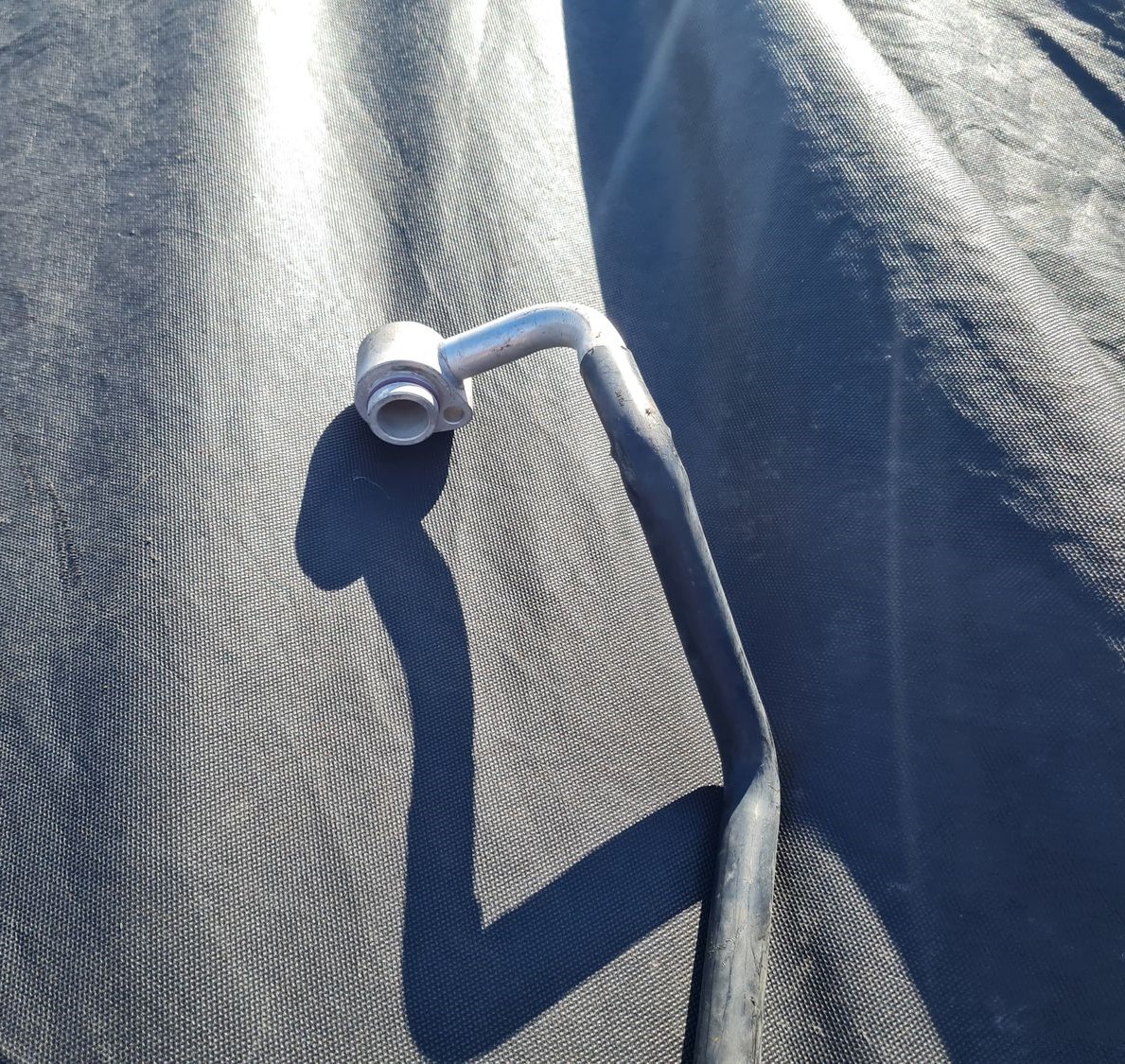 Gaisa kondicioniera galvenā caurule priekš AUDI A4 AVANT 2005 7 Gaisa kondicioniera galvenā caurule priekš AUDI A4 AVANT 2005