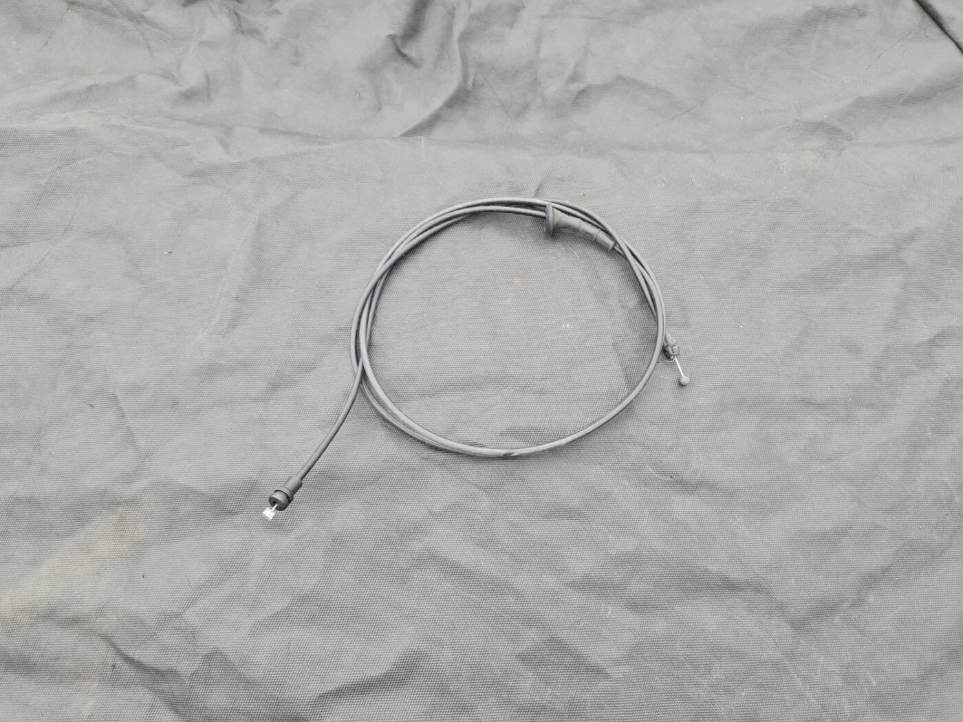 Pārsega slēdzenes trose priekš OPEL INSIGNIA SPORTS TOURER 2010 1 Pārsega slēdzenes trose priekš OPEL INSIGNIA SPORTS TOURER 2010