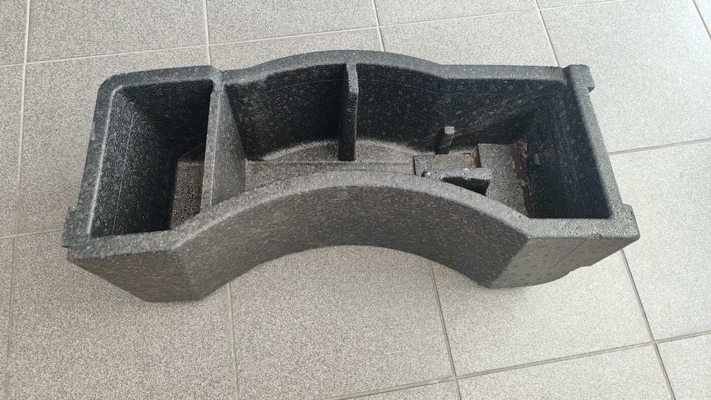 Bagāžnieka nodalījuma instrumentu ieliktnis priekš ŠKODA FABIA 2008 2 Bagāžnieka nodalījuma instrumentu ieliktnis priekš ŠKODA FABIA 2008