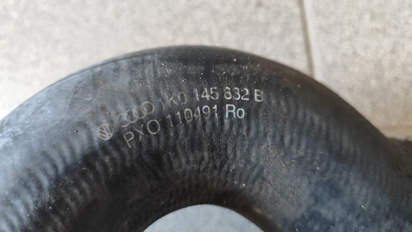 Interkulera caurule priekš VW PASSAT B6 2006 ANGL. UNIVERSAL 3 Interkulera caurule priekš VW PASSAT B6 2006 ANGL. UNIVERSAL