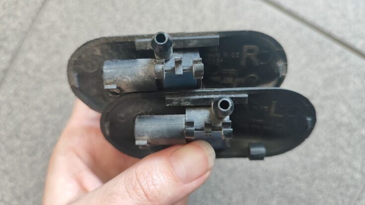 Vējstikla mazgāšanas šķidruma sprausla priekš AUDI A4 2003
