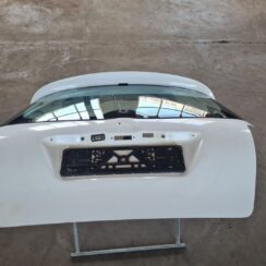 Bagāžnieka vāks priekš TOYOTA VERSO 2012