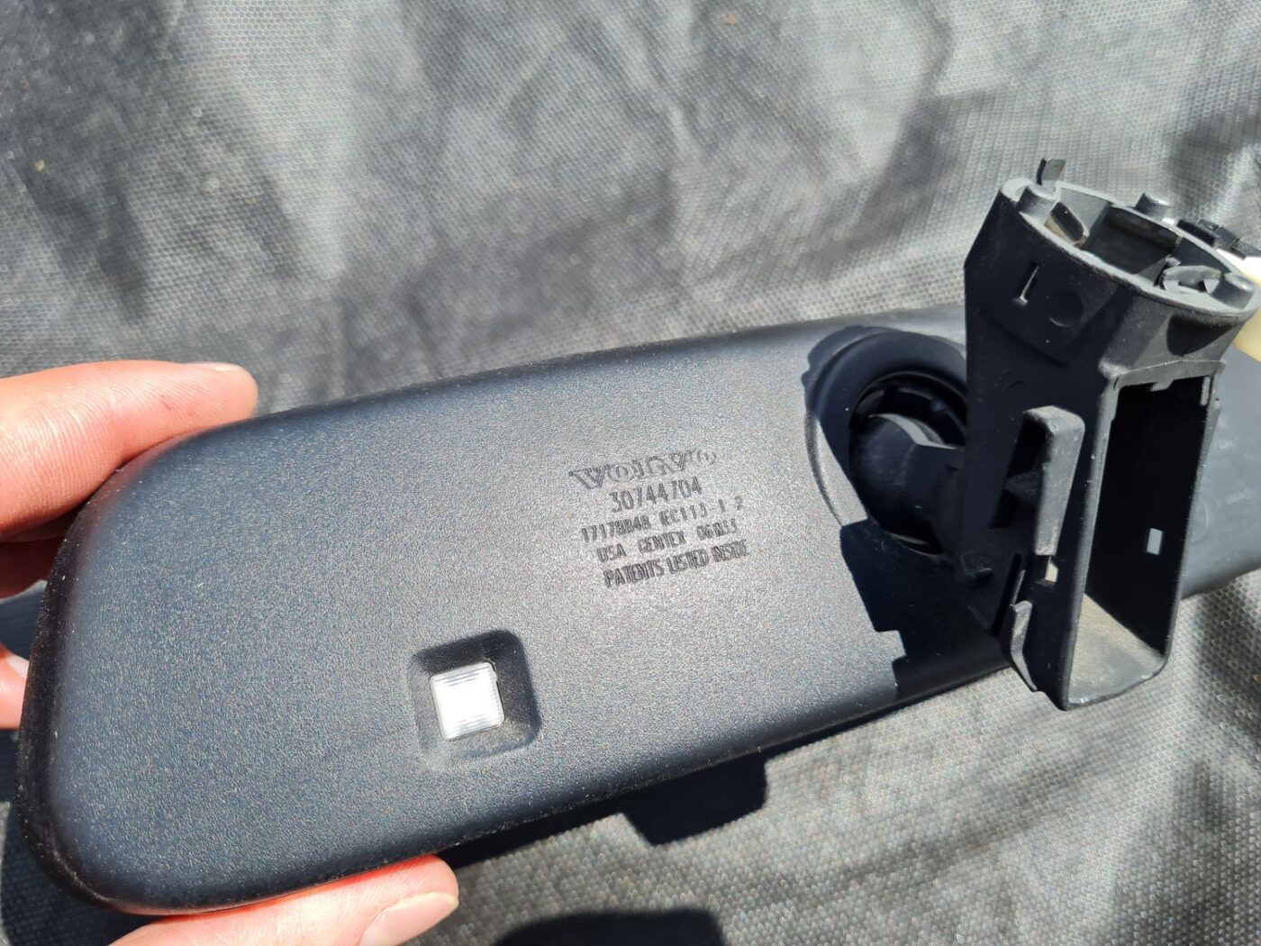 Salona atpakaļskata spogulis priekš VOLVO C30 2008 TURQUOISE 3 Salona atpakaļskata spogulis priekš VOLVO C30 2008 TURQUOISE