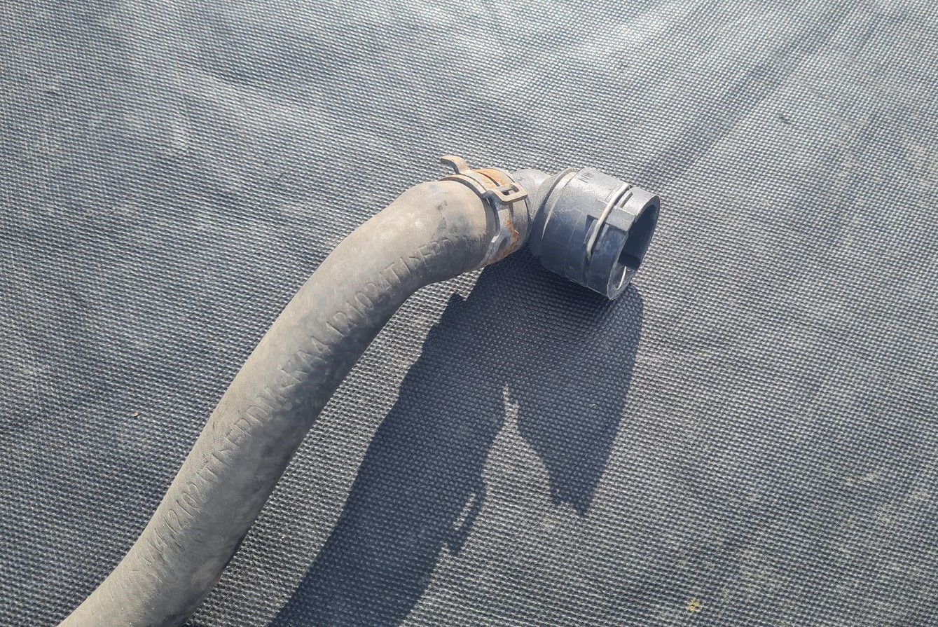 Dzesēšanas caurule priekš VW GOLF VARIANT 2012 4 Dzesēšanas caurule priekš VW GOLF VARIANT 2012