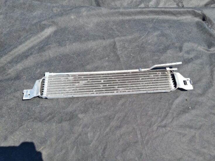 Eļļas radiators priekš OPEL ASTRA J 2012