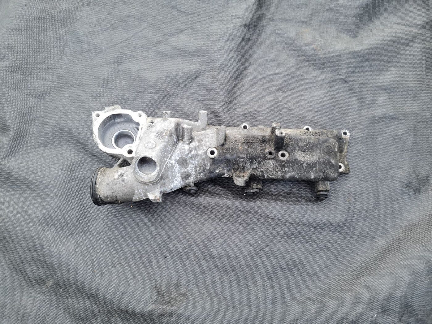 Ieplūdes kolektors priekš MERCEDES BENZ CLS 320 2005 1 Ieplūdes kolektors priekš MERCEDES BENZ CLS 320 2005