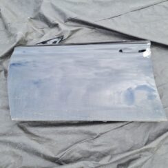 Priekšējās kreisās durvis priekš MERCEDES BENZ CLS 320 2005