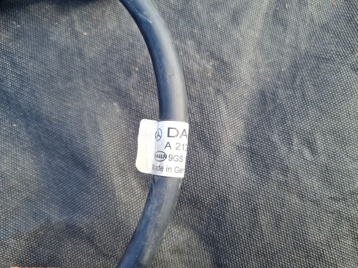 Vējstikla mazgāšanas šķidruma sprauslu šļūtene priekš MERCEDES BENZ E250 W212 2014 6 Vējstikla mazgāšanas šķidruma sprauslu šļūtene priekš MERCEDES BENZ E250 W212 2014