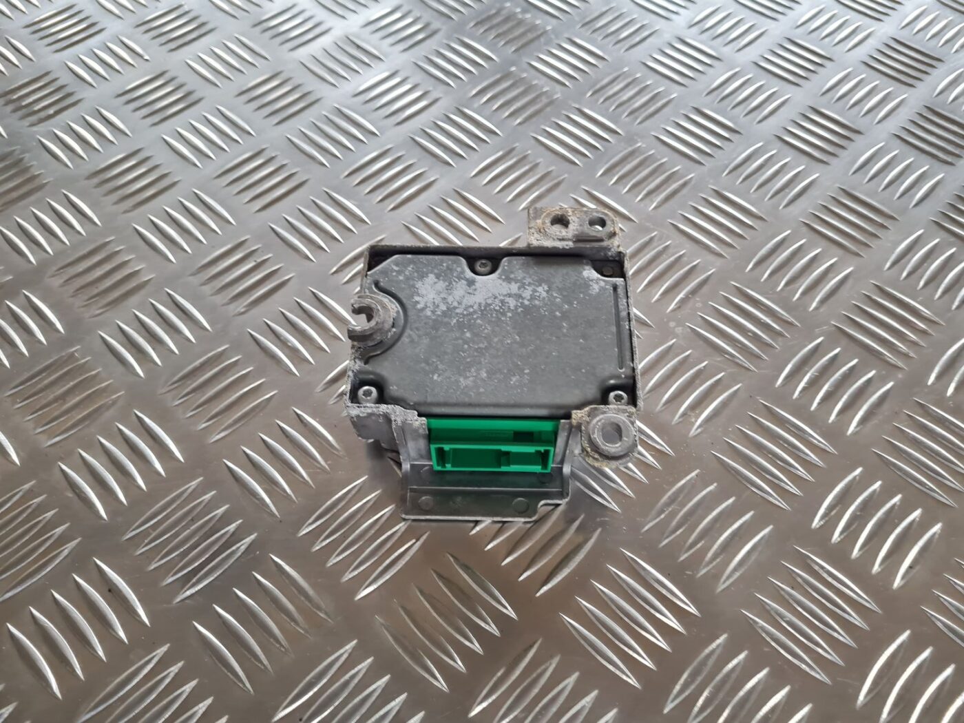 Drošības spilvena vadības bloks priekš OPEL ZAFIRA 1999 2 Drošības spilvena vadības bloks priekš OPEL ZAFIRA 1999