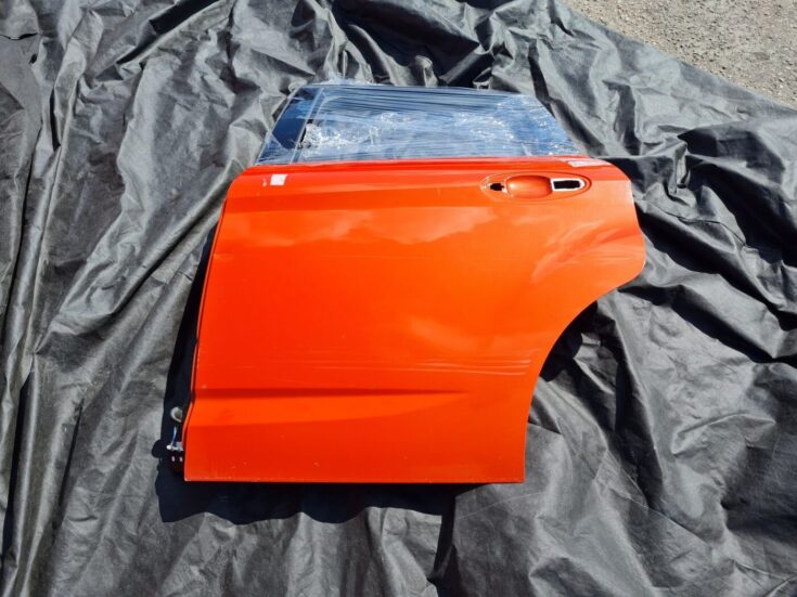 Aizmugurējās kreisās durvis priekš FORD C-MAX 2011