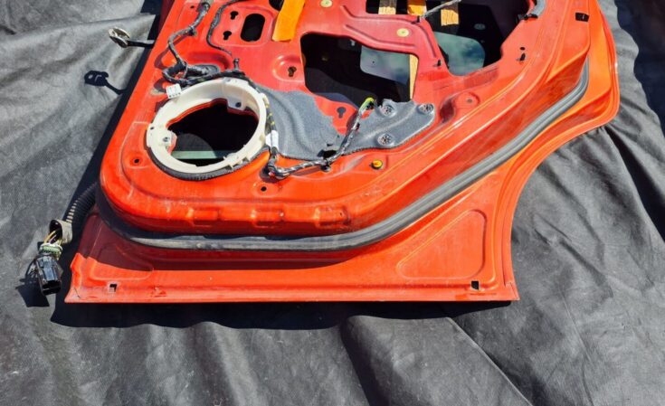 Aizmugurējās labās durvis priekš FORD C-MAX 2011