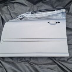 Priekšējās kreisās durvis priekš VOLVO S40 2007