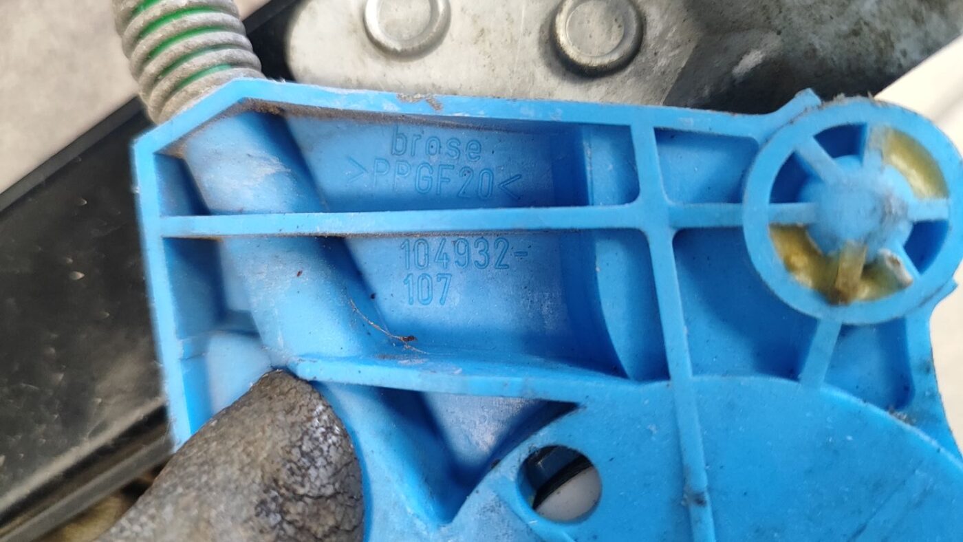 Stikla pacelšanas mehānisms priekšējais labais priekš AUDI A4 2007 3 Stikla pacelšanas mehānisms priekšējais labais priekš AUDI A4 2007