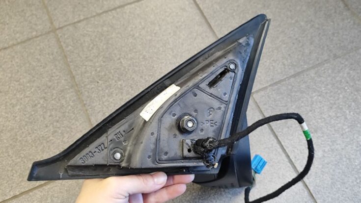 Ārējais spogulis, pa labi priekš VOLVO S40 2004 Black