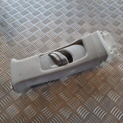 Vidējas salona statnes apdare priekš TOYOTA AVENSIS 2007