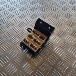 Drošinātāju bloks priekš TOYOTA AVENSIS 2007