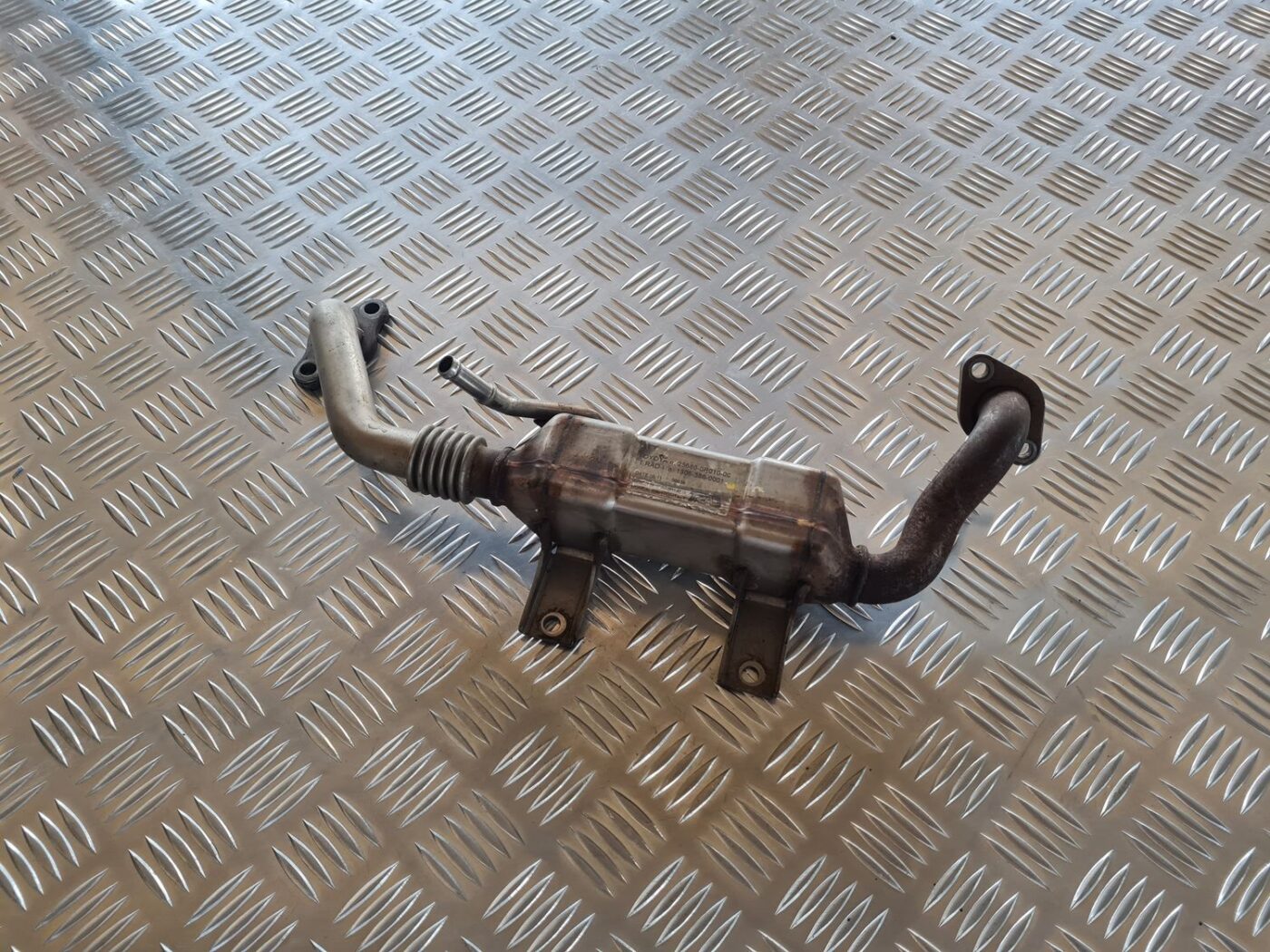 EGR vārsta dzesētājs priekš TOYOTA AVENSIS 2007 1 EGR vārsta dzesētājs priekš TOYOTA AVENSIS 2007