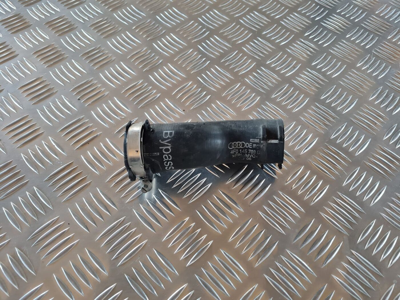 Interkulera caurule priekš AUDI A6 AVANT 2006 S-LINE 1 Interkulera caurule priekš AUDI A6 AVANT 2006 S-LINE