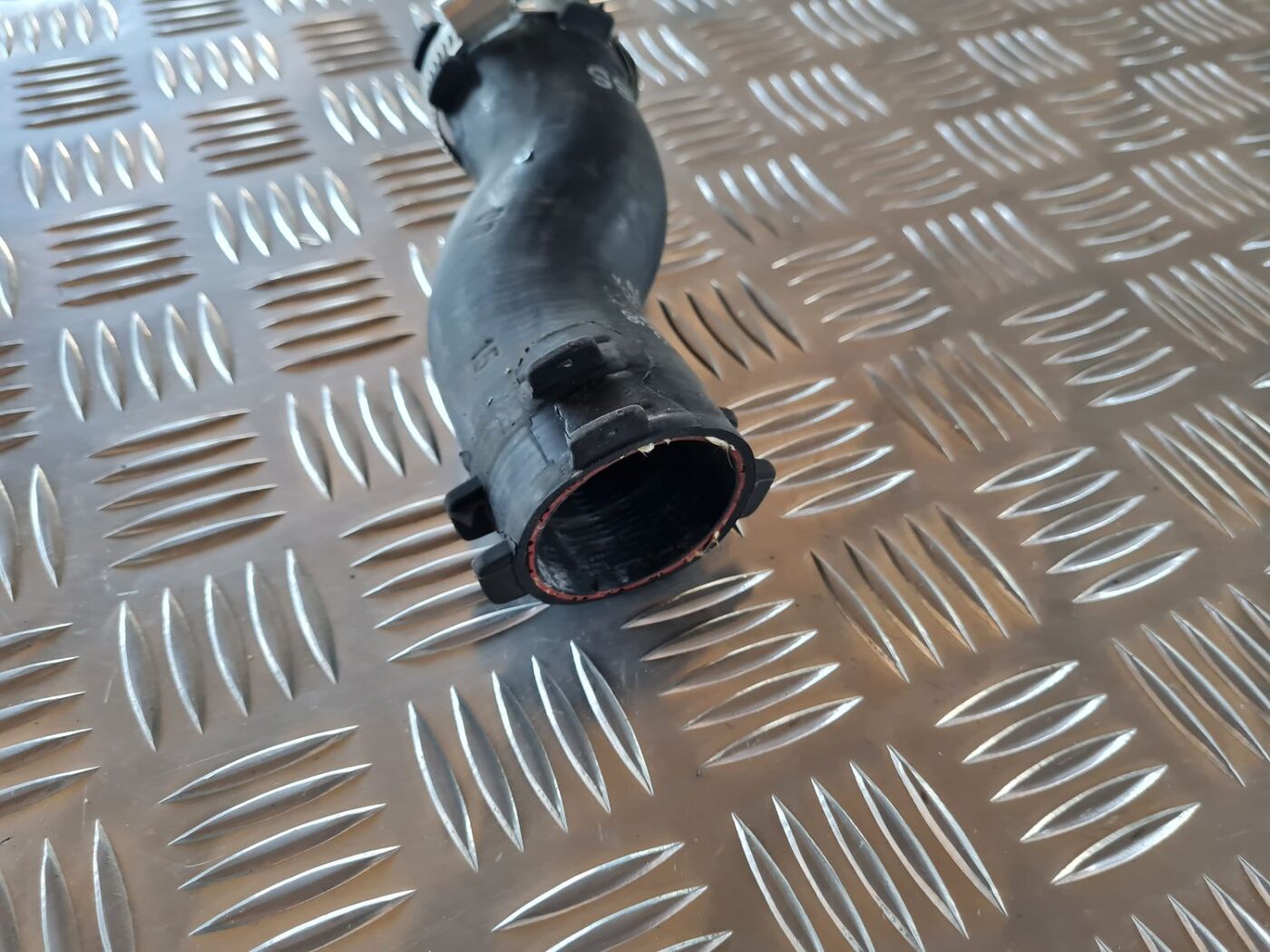 Interkulera caurule priekš AUDI A6 AVANT 2006 S-LINE 3 Interkulera caurule priekš AUDI A6 AVANT 2006 S-LINE