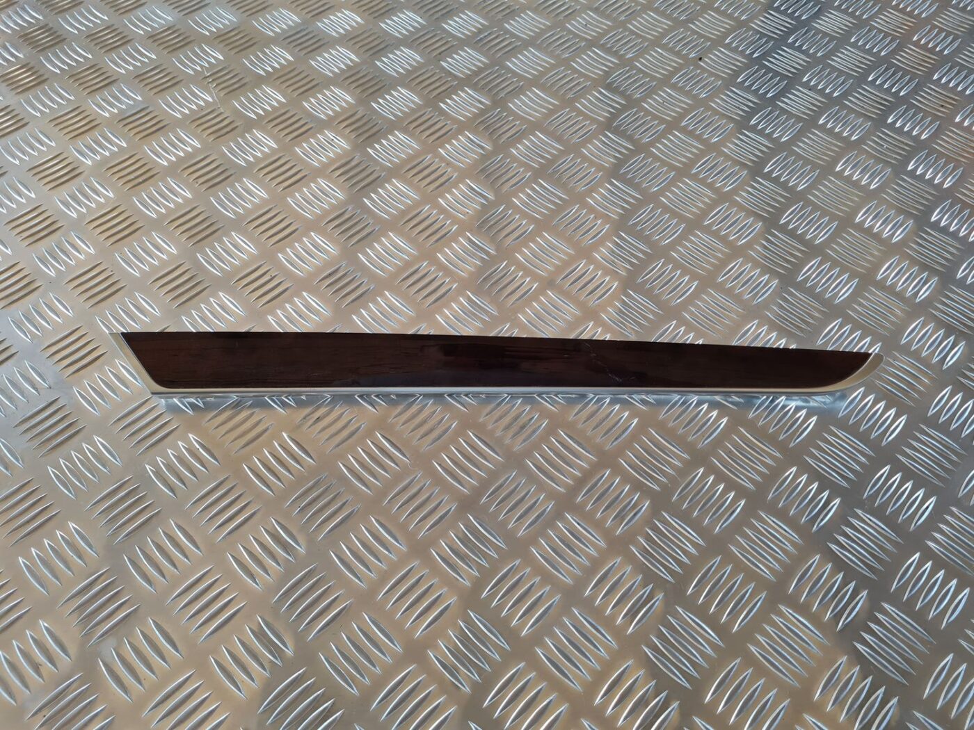 Durvju apdares uzlika priekš AUDI A6 AVANT 2006 S-LINE 1 Durvju apdares uzlika priekš AUDI A6 AVANT 2006 S-LINE