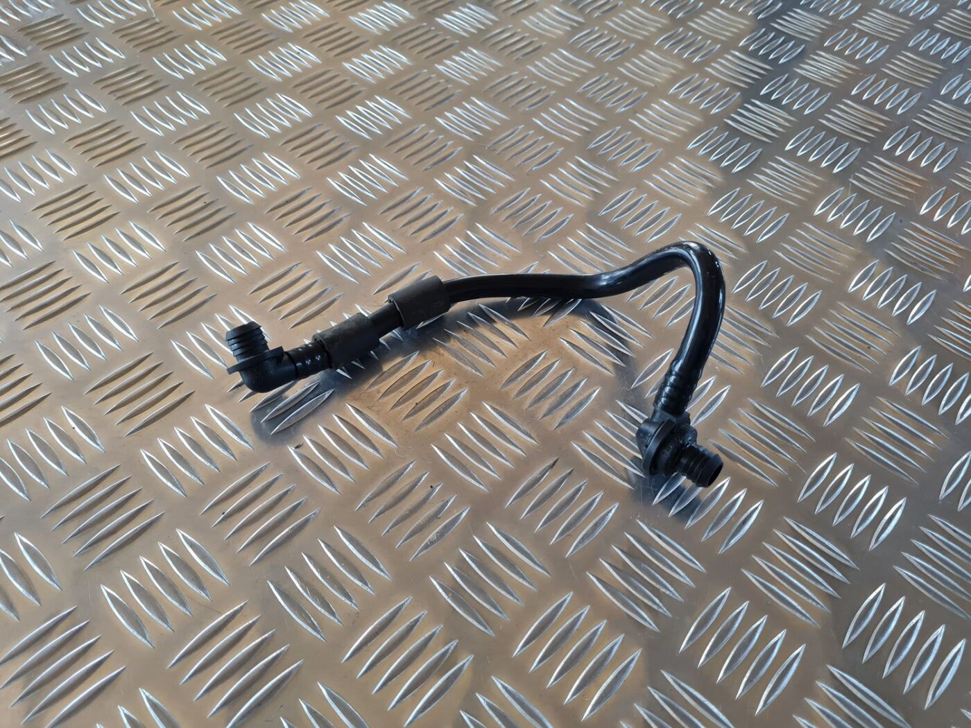 Vakuuma bremžu pastiprinātāja caurule priekš AUDI A6 AVANT 2006 S-LINE 1 Vakuuma bremžu pastiprinātāja caurule priekš AUDI A6 AVANT 2006 S-LINE