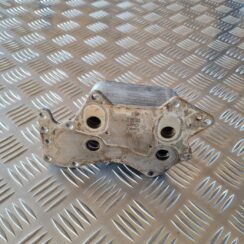 Eļļas radiators priekš AUDI A6 AVANT 2006 S-LINE