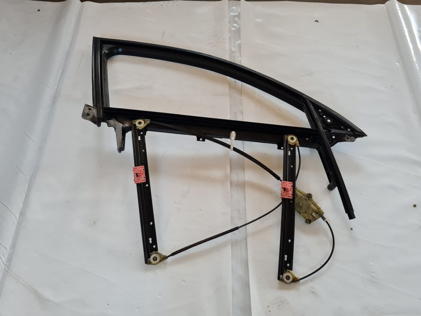 Durvju rāmis priekš AUDI A6 AVANT 2006 S-LINE 1 Durvju rāmis priekš AUDI A6 AVANT 2006 S-LINE