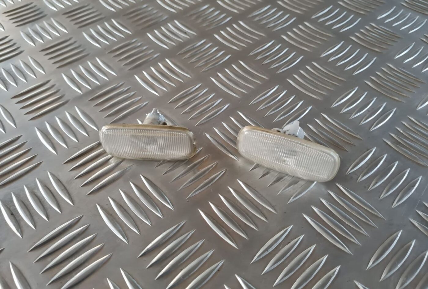 Pagrieziena signala lukturis priekš AUDI A4 2000 AVANT 1 Pagrieziena signala lukturis priekš AUDI A4 2000 AVANT