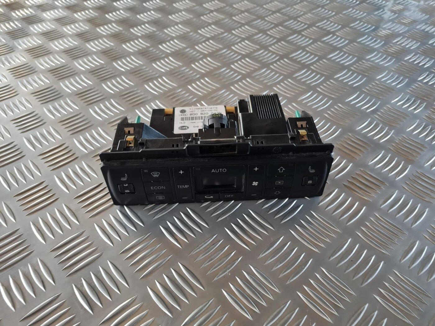 Klimata kontroles bloks priekš AUDI A4 2000 AVANT 1 Klimata kontroles bloks priekš AUDI A4 2000 AVANT