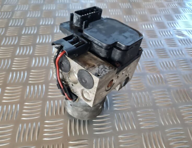 ABS bloks priekš AUDI A4 2000 AVANT