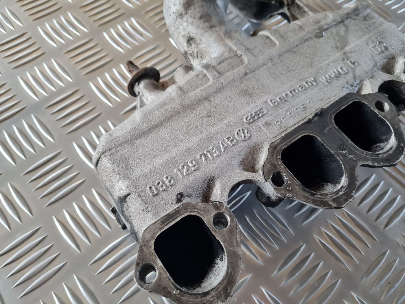 Ieplūdes kolektors priekš AUDI A4 2000 AVANT 3 Ieplūdes kolektors priekš AUDI A4 2000 AVANT