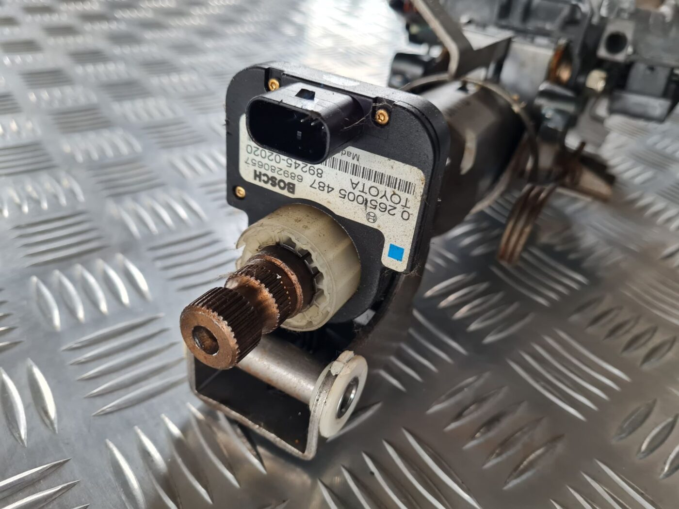 Stūres statne priekš TOYOTA AVENSIS 2007 4 Stūres statne priekš TOYOTA AVENSIS 2007