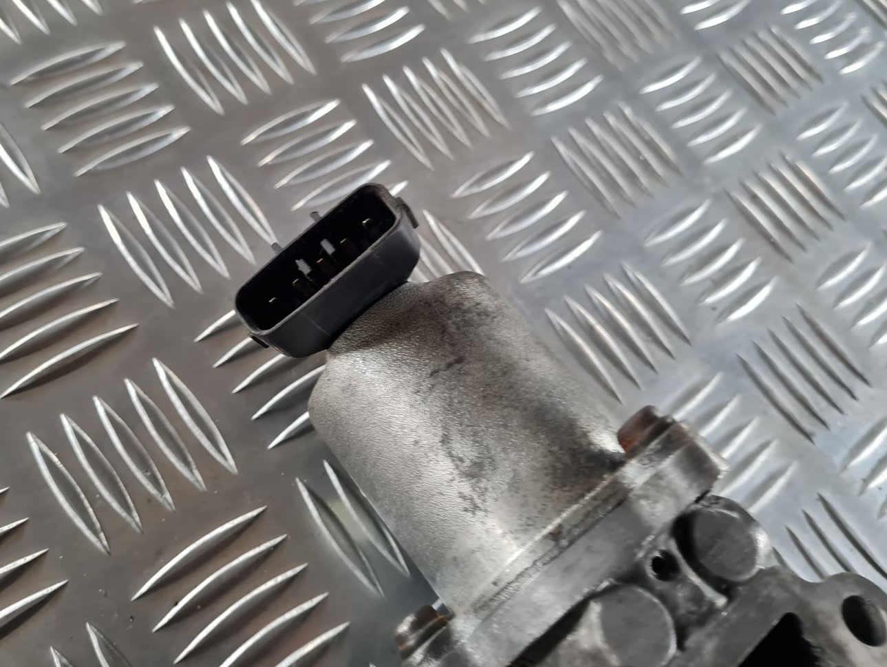 EGR vārsts priekš TOYOTA AVENSIS 2007 3 EGR vārsts priekš TOYOTA AVENSIS 2007