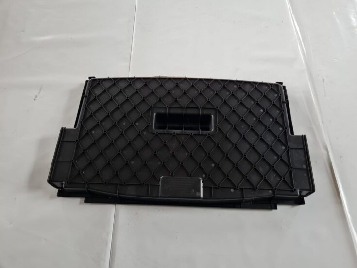 Bagāžnieka nodalījuma instrumentu ieliktnis priekš TOYOTA AVENSIS 2007