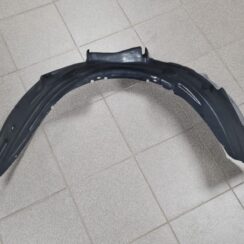 Priekšējais kreisais paspārns