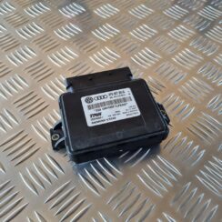 Stāvbremzes vadības bloks priekš AUDI A6 2008