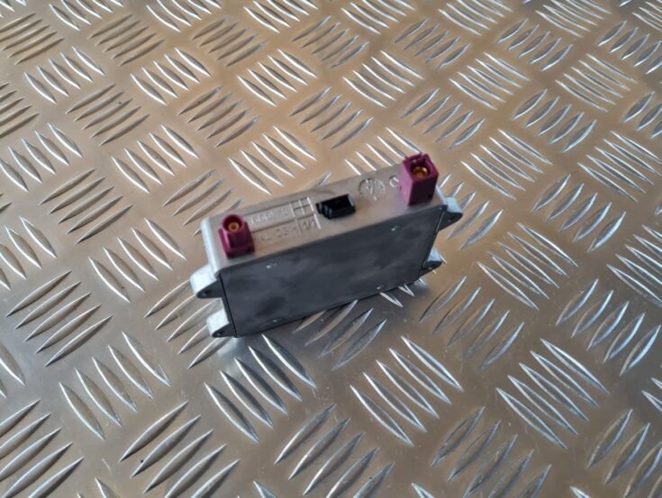 Antenas pastiprinātāja bloks priekš AUDI A6 2008