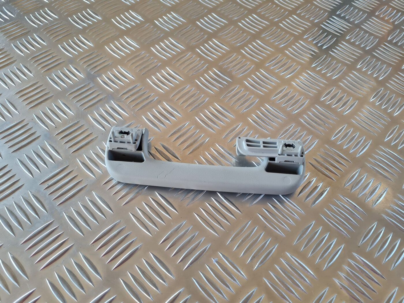 Salona rokturis griestos priekš AUDI A6 2008 2 Salona rokturis griestos priekš AUDI A6 2008