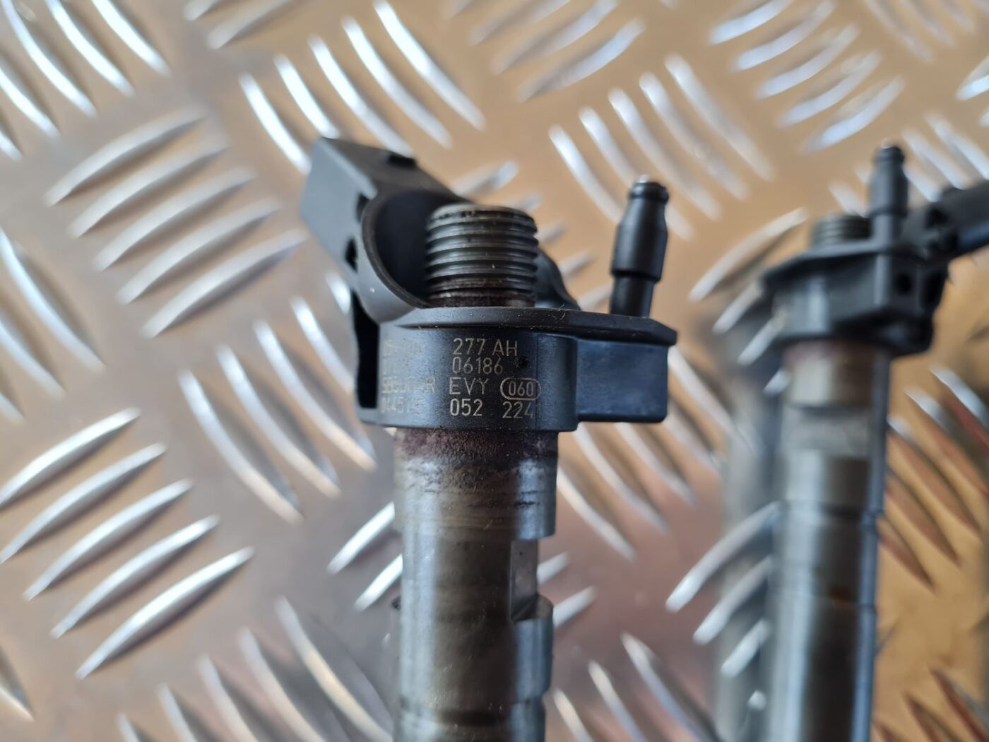 Degvielas smidzinātājs priekš AUDI A6 AVANT 2006 S-LINE 4 Degvielas smidzinātājs priekš AUDI A6 AVANT 2006 S-LINE