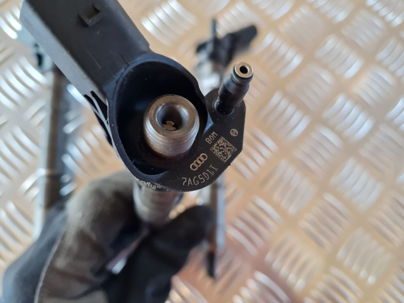 Degvielas smidzinātājs priekš AUDI A6 AVANT 2006 S-LINE 3 Degvielas smidzinātājs priekš AUDI A6 AVANT 2006 S-LINE