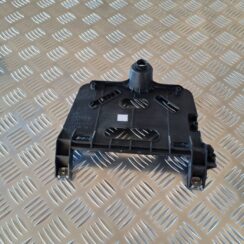 Vadības bloka kronšteins priekš AUDI A6 2008