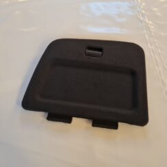 Bagāžnieka nodalījuma sānu apdares lūka priekš AUDI A6 2008