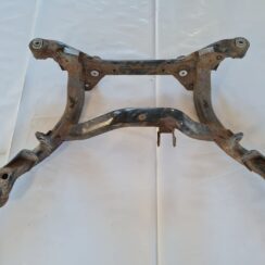 Aizmugurējais tilts/Aizmugurējais šķērsnis priekš AUDI A6 2008