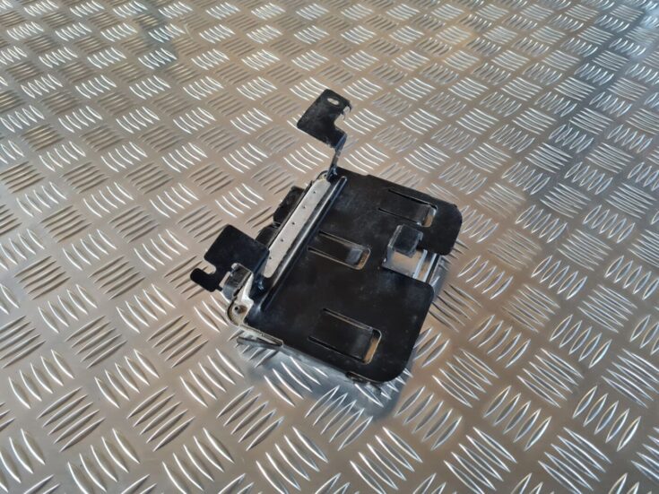 Dzinēja vadības bloks priekš VW GOLF IV 1999