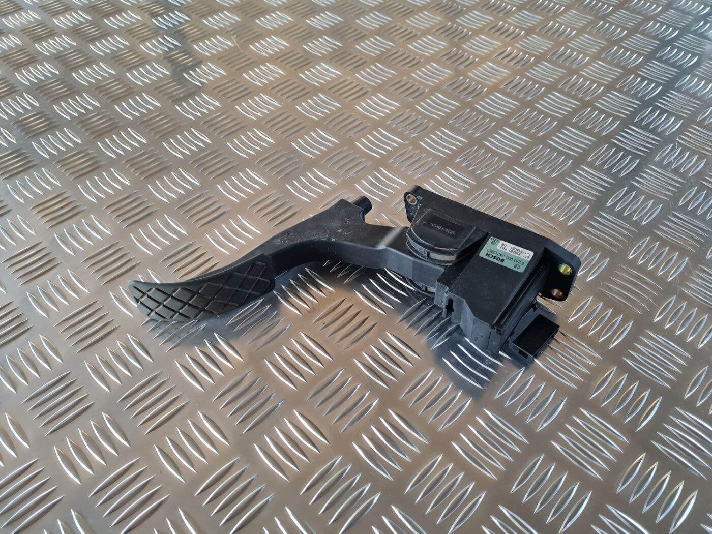 Gāzes pedālis priekš VW GOLF IV 1999 1 Gāzes pedālis priekš VW GOLF IV 1999