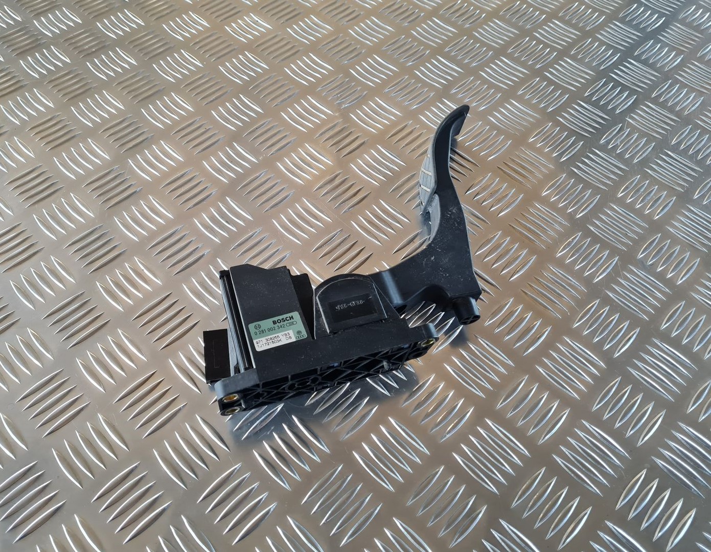 Gāzes pedālis priekš VW GOLF IV 1999 2 Gāzes pedālis priekš VW GOLF IV 1999