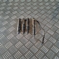 Degvielas smidzinātājs priekš VW GOLF IV 1999