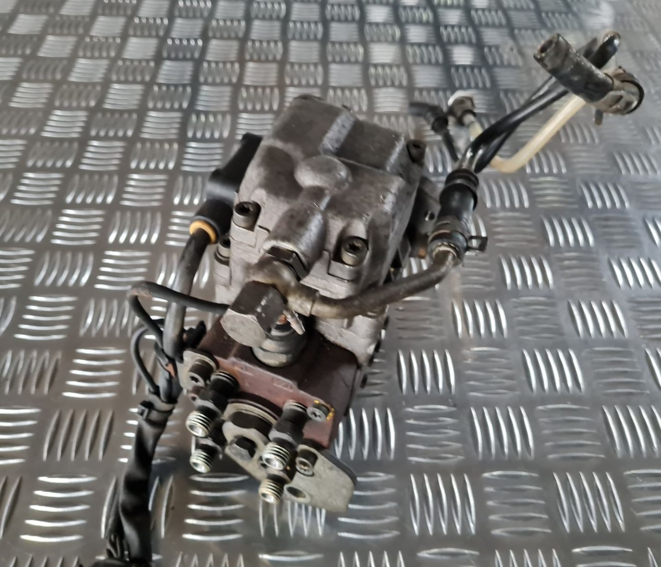 Augstspiediena degvielas sūknis priekš VW GOLF IV 1999 7 Augstspiediena degvielas sūknis priekš VW GOLF IV 1999