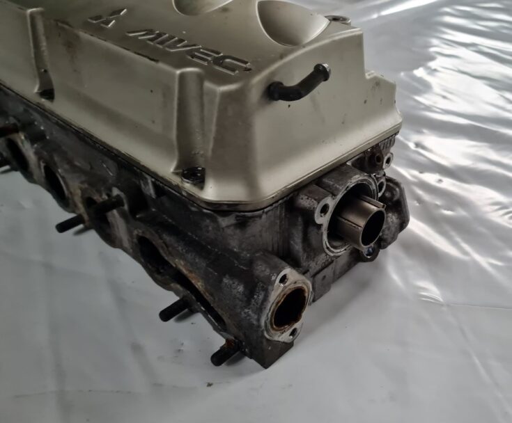 Dzinēja cilindra galva priekš Mitsubishi Outlander 2001-2007 2.4 118KW